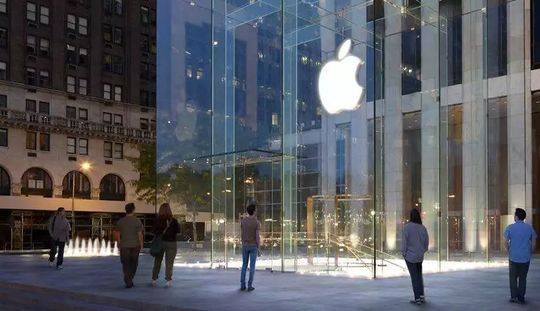 員工因被勸退跳樓