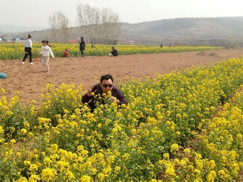 阿姨7條絲巾照相