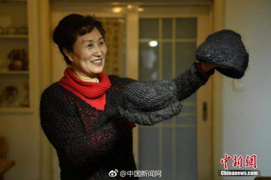 20萬根頭發織毛衣