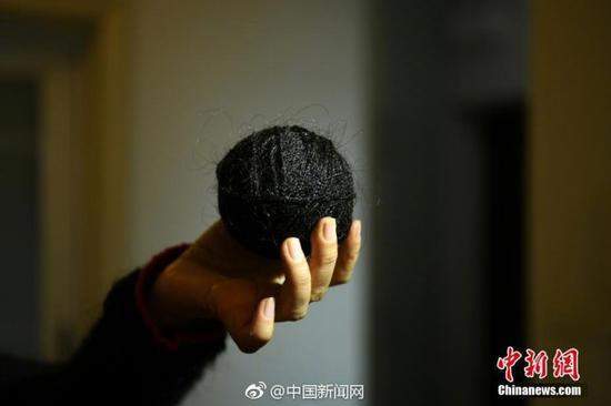 20萬根頭發織毛衣