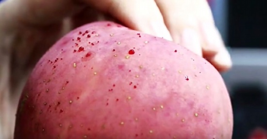 熱水泡蘋果冒血珠