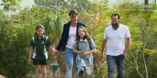 澳大利亞政客圍攻9歲女孩