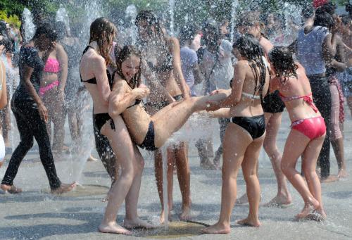 法國高溫?zé)崴? width=