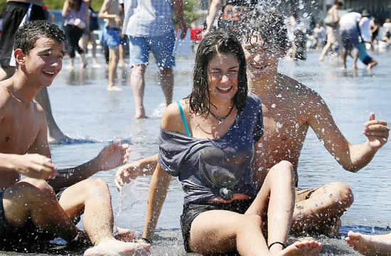 法國高溫?zé)崴? width=