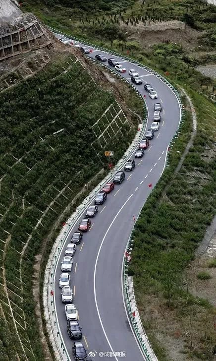 網紅景點堵上熱搜