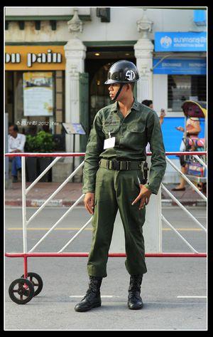 曼谷街頭發生槍戰