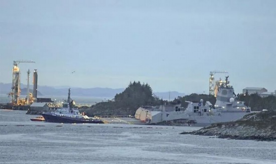 挪威宙斯盾艦沉了