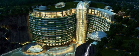 中國再造建筑奇跡 上海世茂深坑洲際酒店