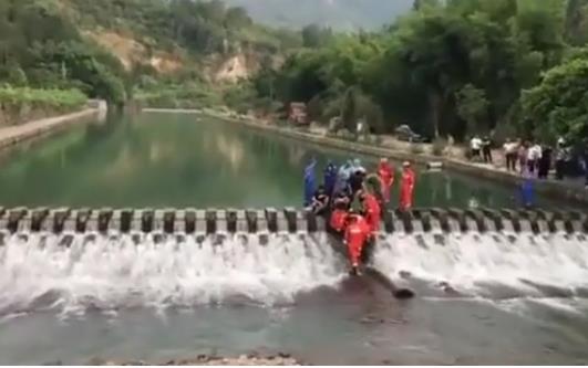 13歲女孩游泳被吸入排水管身亡