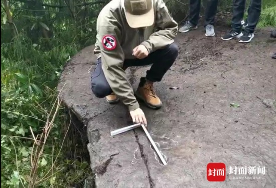 四川5歲小男孩發現恐龍足跡