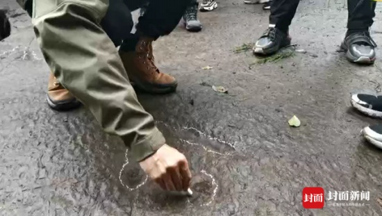 四川5歲小男孩發現恐龍足跡