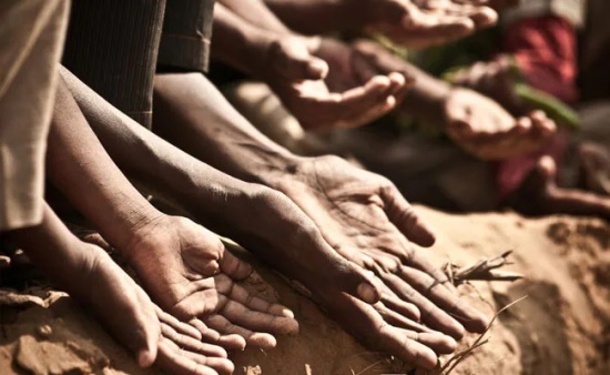 2020 年生活在類似饑荒的環境中的人數增加了六倍