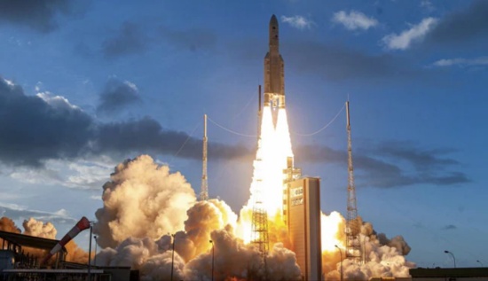 世界上第一顆商業可重新編程衛星發射到太空