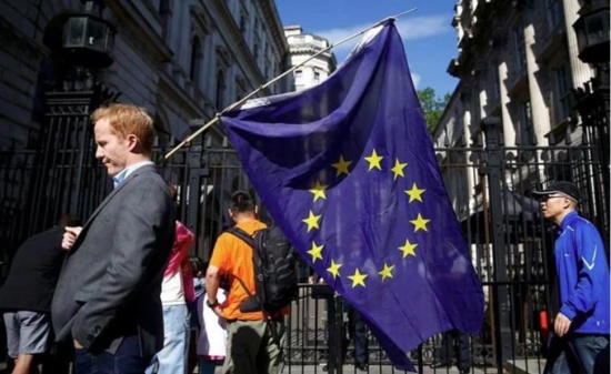 歐盟將美國從非必要旅行的Covid安全名單中刪除