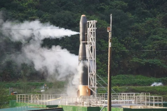 臺灣民間自制火箭飛鼠一號發射失敗