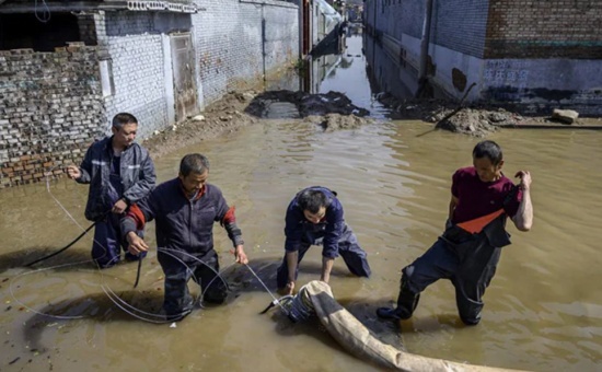 臺風(fēng)康帕蘇 (Kompasu)造成菲律賓山體滑坡9人死亡11人失蹤
