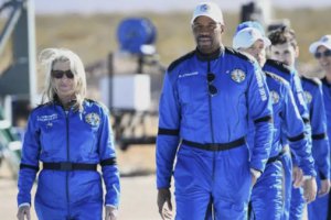 美國第一位宇航員艾倫·謝潑德的女兒乘坐藍色起源