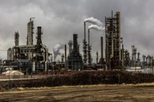 2022年世界經濟將首次超過100萬億美元