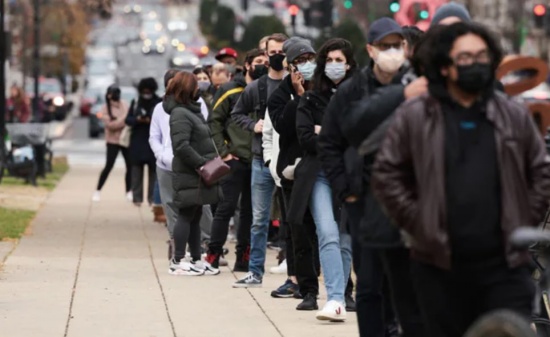 美國每天新增確診265427例