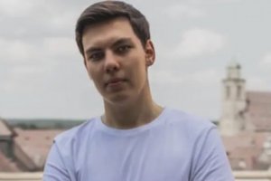 德國青少年科技天才能控制所有特斯拉車輛