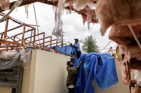 美國南部在龍卷風監視下與佐治亞州一起迎接更多風暴