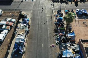 美國(guó)城市尋找預(yù)防熱死的新方法