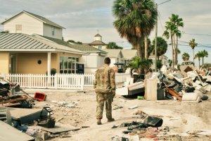 颶風海倫后 佛羅里達州再遭米爾頓襲擊