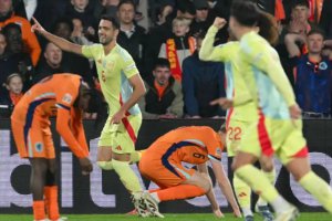 歐洲國家聯(lián)賽四分之一決賽荷蘭2比2西班牙