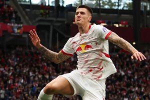 曼聯怎么能買得起塞斯科？