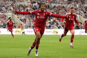 利物浦的里奧·恩古莫哈 切爾西很生氣失去他