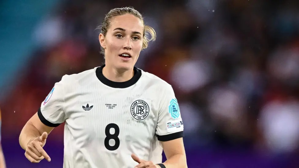 悉尼·洛曼參加了德國隊在2025年歐洲杯的五場比賽中的三場