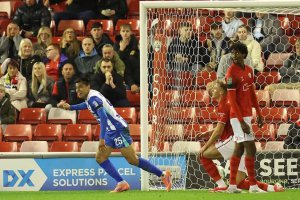 聯(lián)賽杯巴恩斯利0-6布萊頓 迭戈·戈麥斯帽子戲法1人打