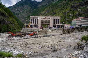 中國和尼泊爾共享冰川湖