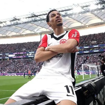 法蘭克福如何將?；倏舜蛟斐缮韮r6900萬英鎊的巨星