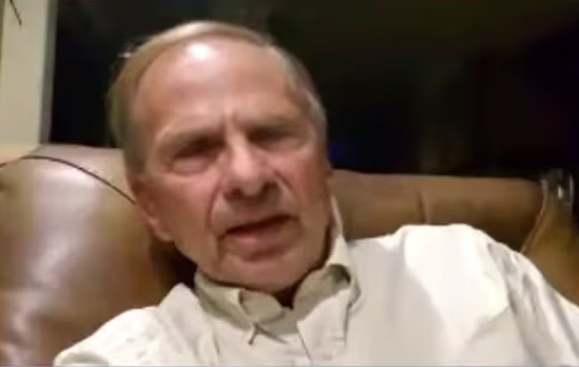 美國(guó)前中央情報(bào)局官員理查德·巴洛